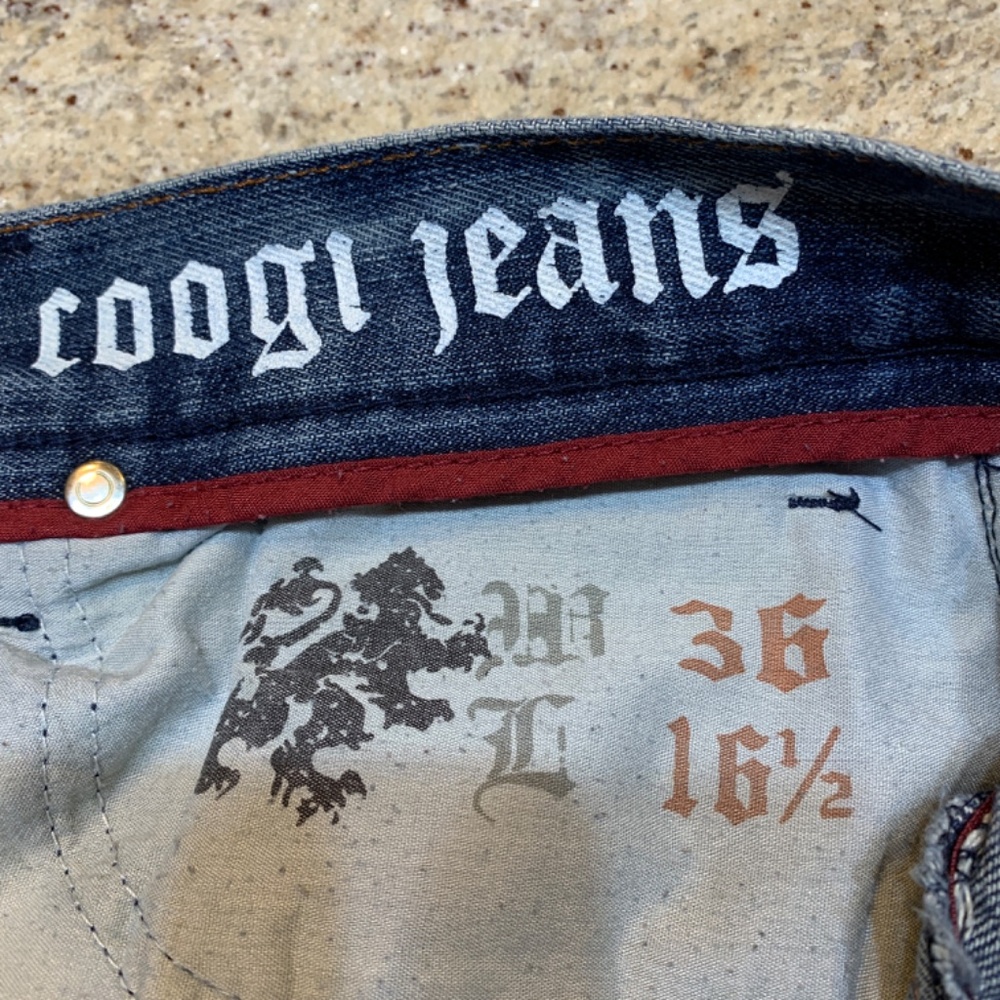 COOGI Jeans Mens Waist 36 Length 16.5 Blue Crest Pocket Hip Hop Y2K - Picture 14 of 15